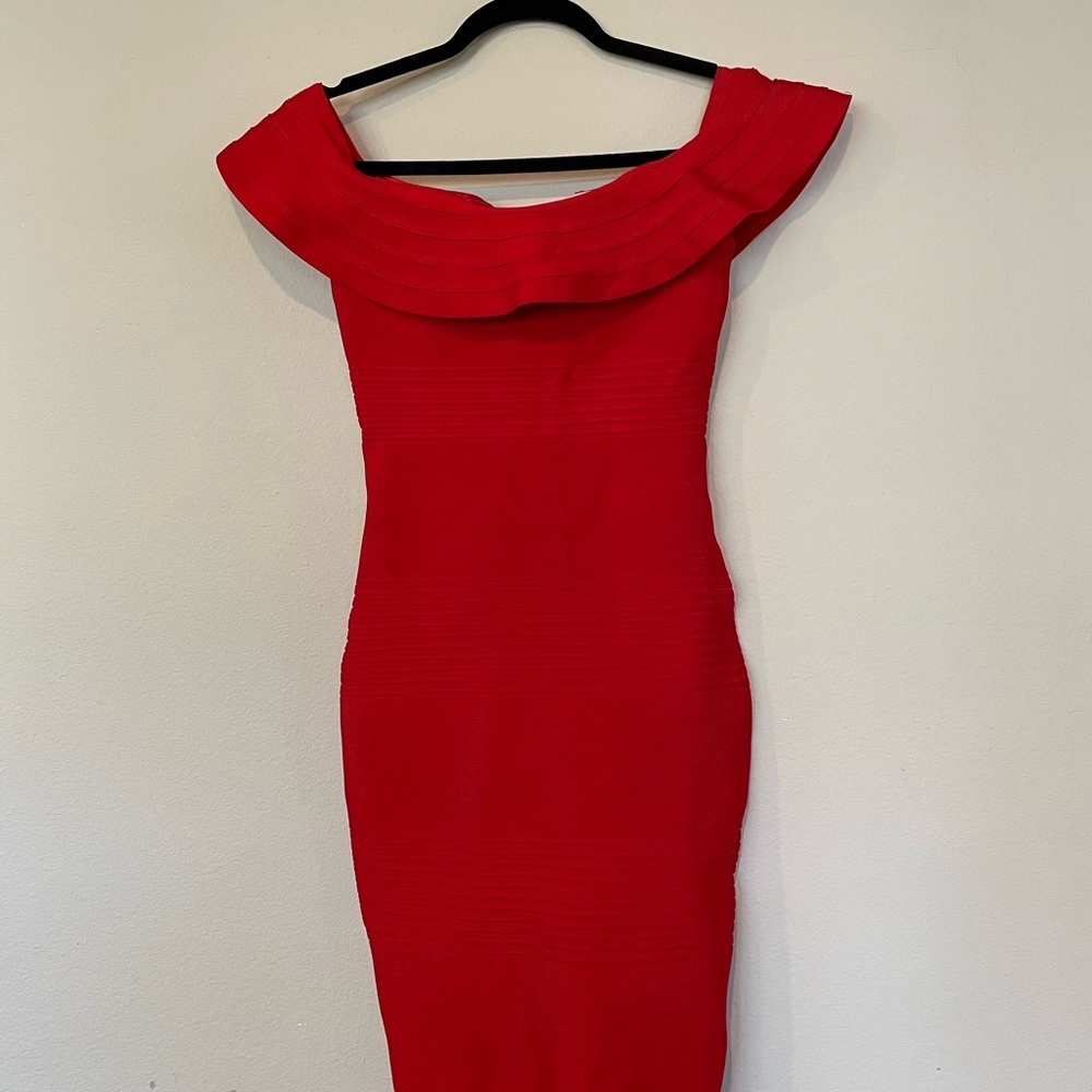 CLOSING SALE! Miss Circle Red Dress